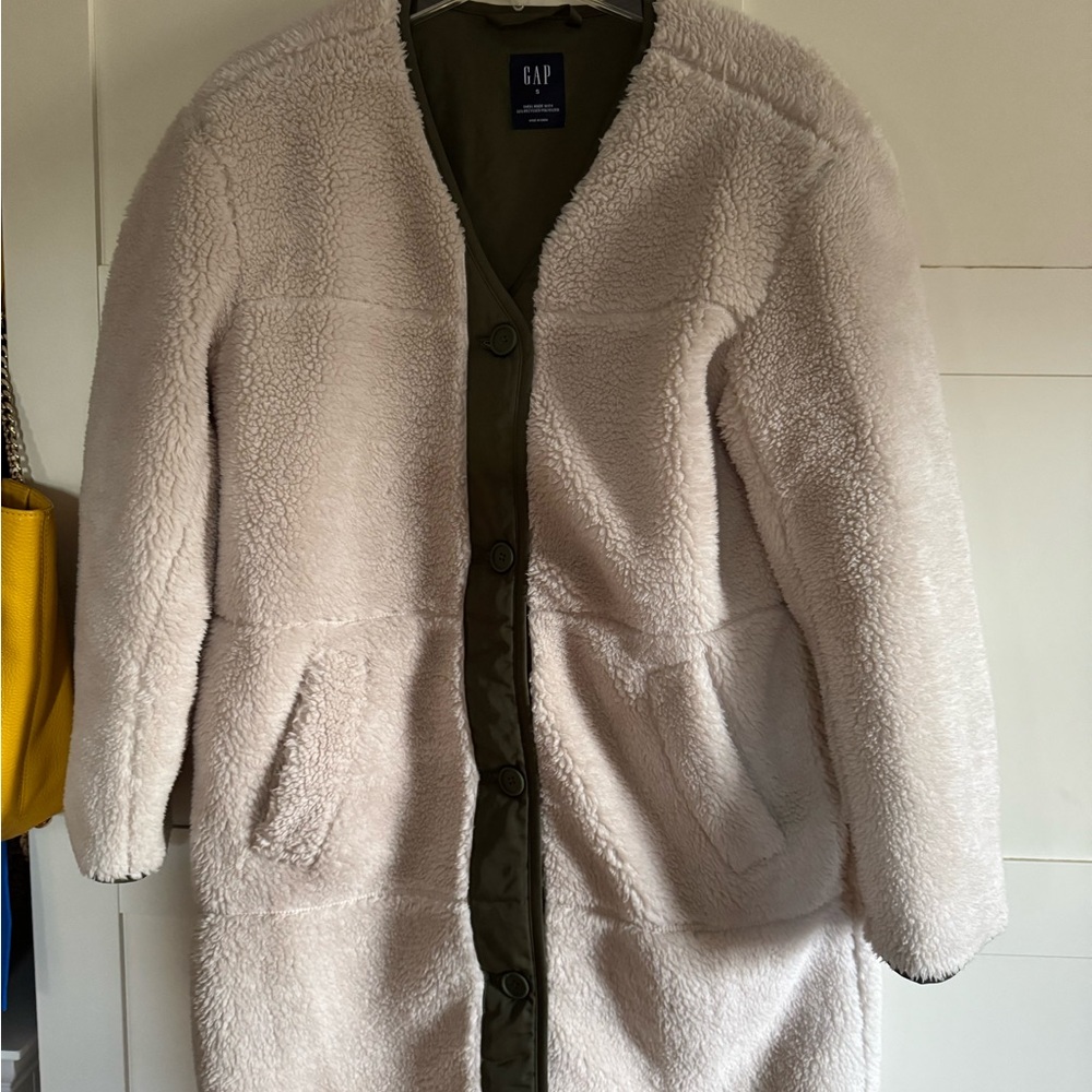 GAP Cream Teddy Jacket Fuzzy Texture Mid-Thigh Length
